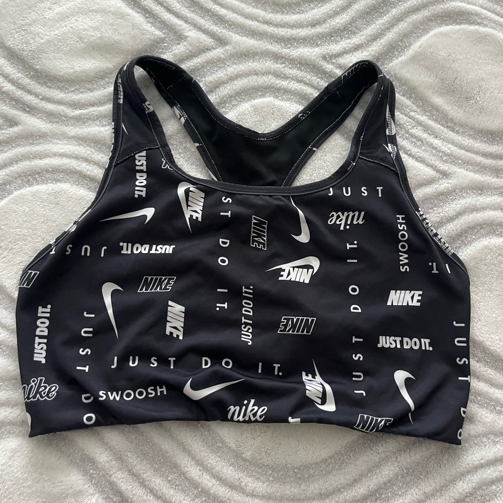 Nike Sports Bra - Black with logo print